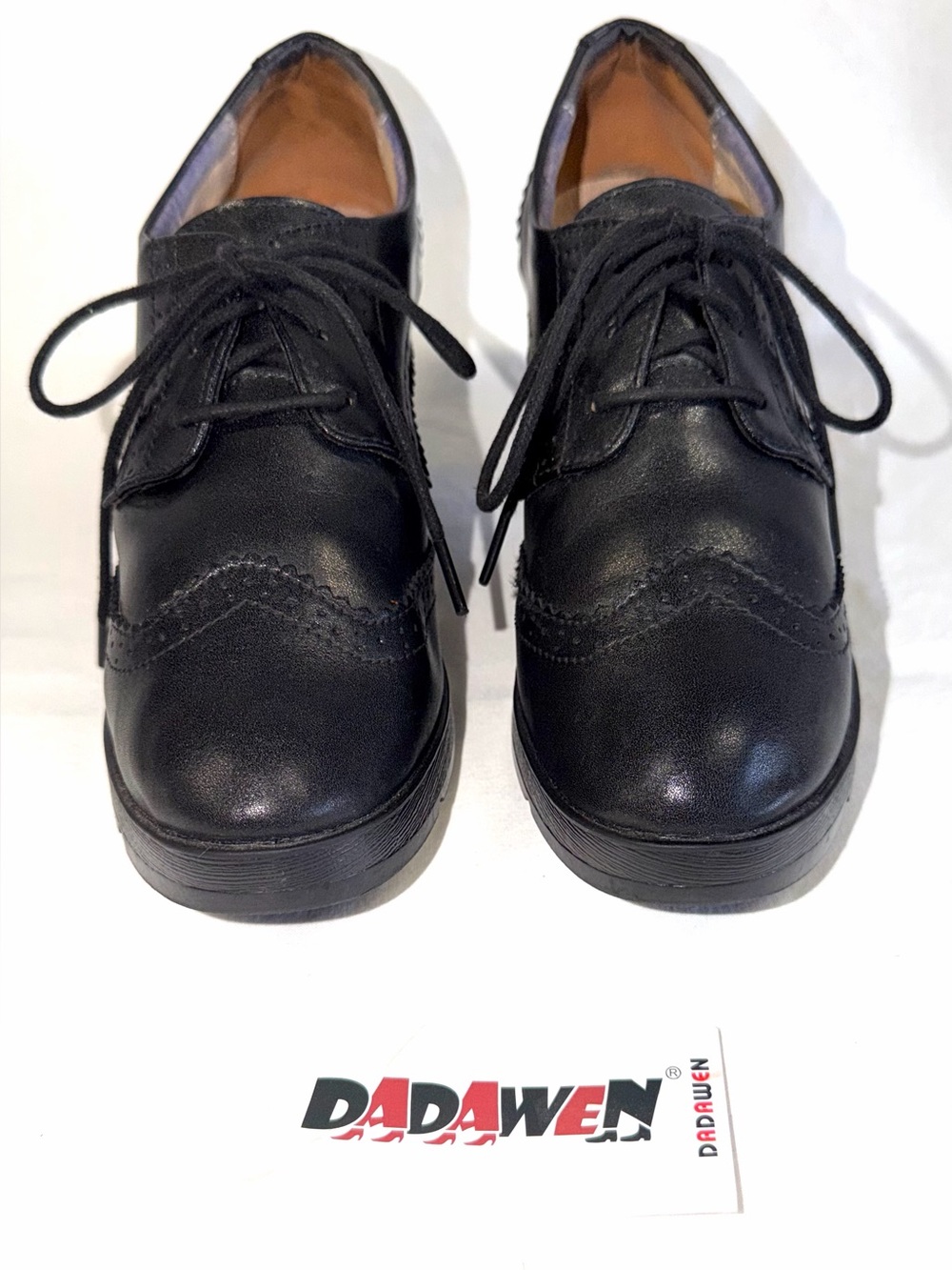 Dadawen Women’s Black Leather Wingtip Lace-Up Shoes
